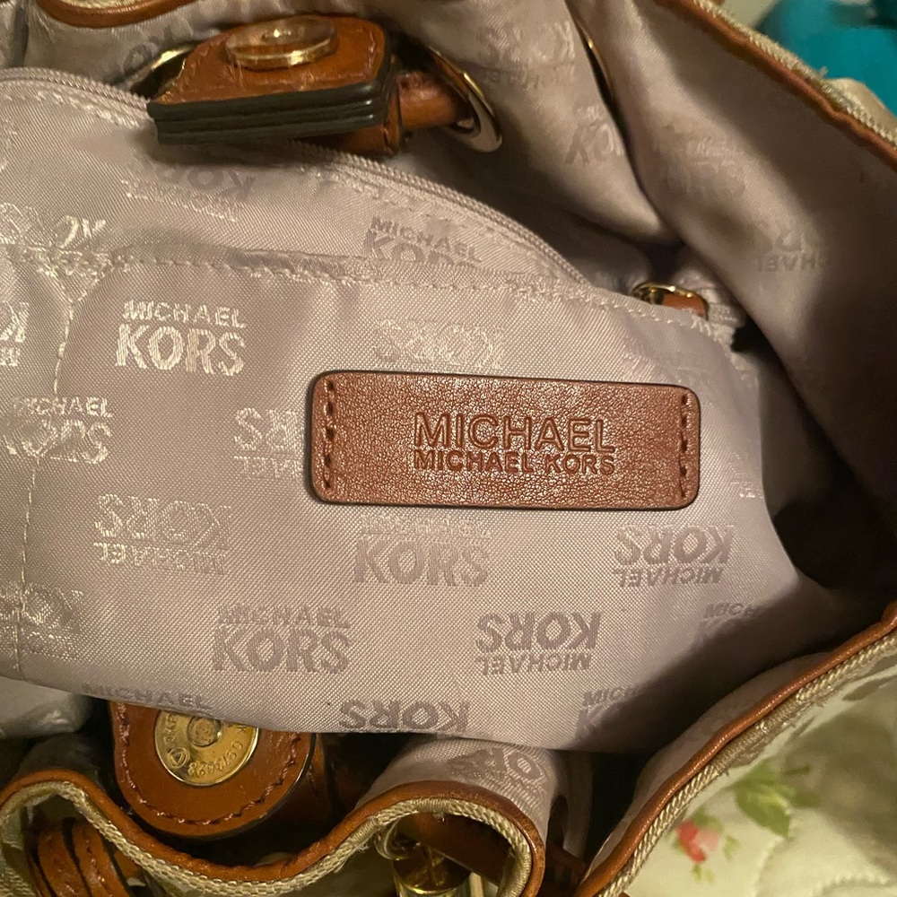Purse - Picture 2 of 4